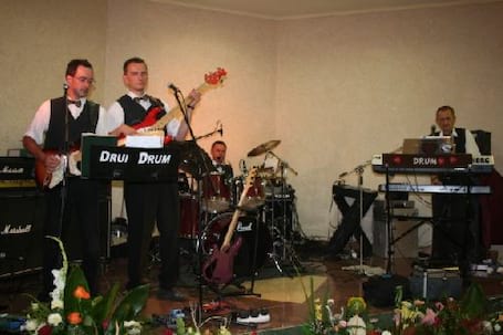 Firma na wesele: Zespół Muzyczny DRUM