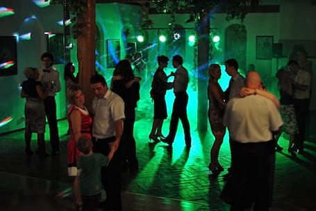 Firma na wesele: PARTYTEAM.PL DJ/KONFERANSJER
