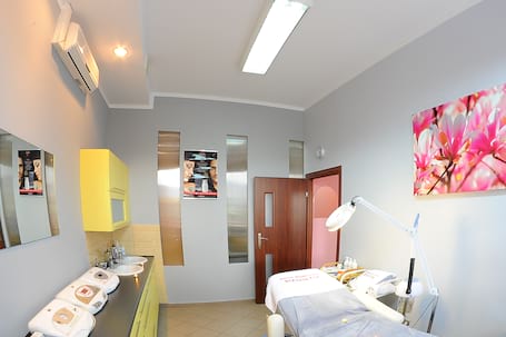 Firma na wesele: Gabinet Bernadetta salon kosmetyczny