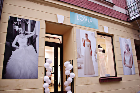 Firma na wesele: LOVIA suknie ślubne