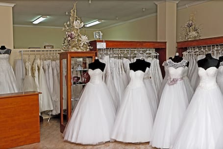 Firma na wesele: Salon Sukien Ślubnych Gracja