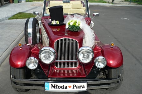 Firma na wesele: auto-kabriolet na ślub