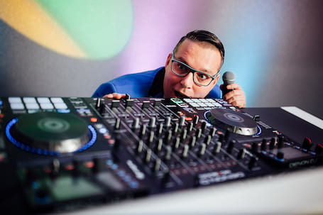 Firma na wesele: DJ Głośny