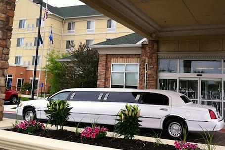 Firma na wesele: V.I.P. LINCOLN 9-METROWY