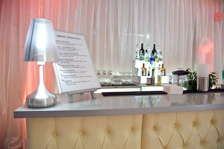 Firma na wesele: KOKTAJLE I MARZENIA - barman