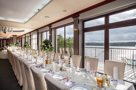Firma na wesele: Hotel Szarlota