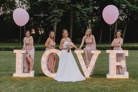 Firma na wesele: OAZIS LOVE - Świecący napis