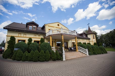 Firma na wesele: Dworek Dębówko
