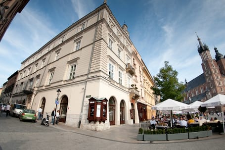 Firma na wesele: The Bonerowski Palace