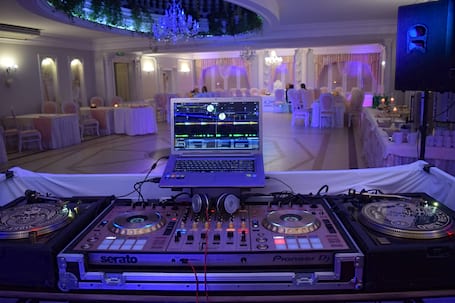 Firma na wesele: DJ Wodzirej Rafał Wrycza