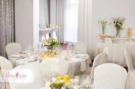 Firma na wesele: NoBo Hotel***