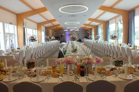 Firma na wesele: Hotel ECO Łowicz