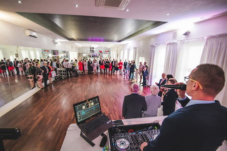 Firma na wesele: DJ Marx - DJ na Twoje wesele.