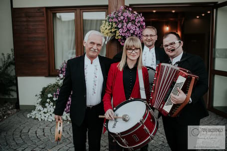 Firma na wesele: Czary Mary Band