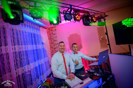Firma na wesele: DJ i Wodzirej Krawat & Muszka