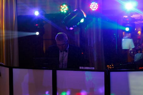 Firma na wesele: DJ - WODZIREJ ROMAN