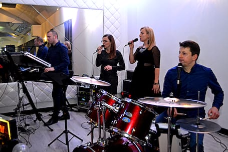 Firma na wesele: Zespół Muzyczny Fenix-New