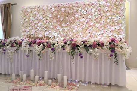 Firma na wesele: Love ścianka kwiatowa Funny Flower