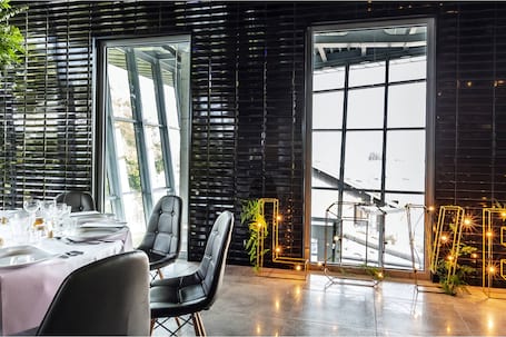Firma na wesele: Unicorn Restaurant