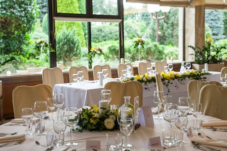 Firma na wesele: Crown Piast Hotel ***** & SPA
