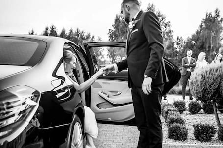 Firma na wesele: Limuzyna  do ślubu Mercedes S-class