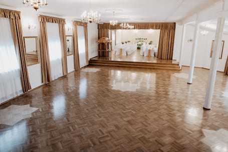 Firma na wesele: Dom Weselny Perła