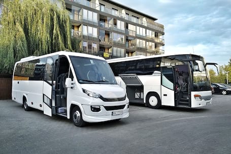 Firma na wesele: M BUS KRAKÓW wynajem busów autokarów