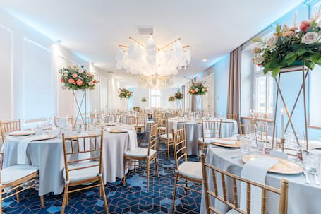 Firma na wesele: Restauracja Mozaika w Hotelu Apis