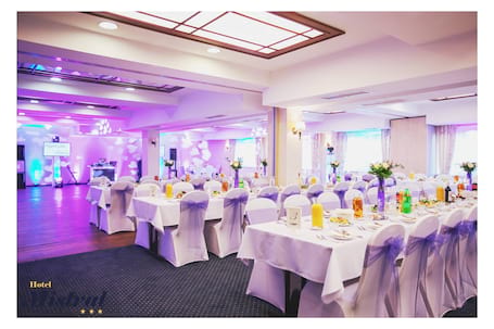 Firma na wesele: Hotel Restauracja Mistral***
