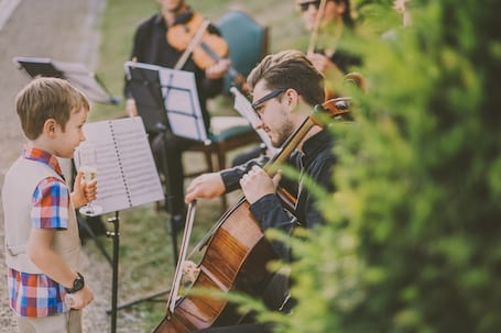 Firma na wesele: Oprawa muzyczna ślubu i wesela