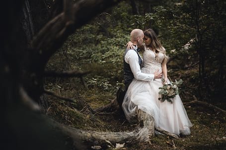 Firma na wesele: Kamil Ponichtera Fotografia