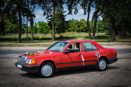 Firma na wesele: Mercedes-Benz W124 Astor Video-Foto