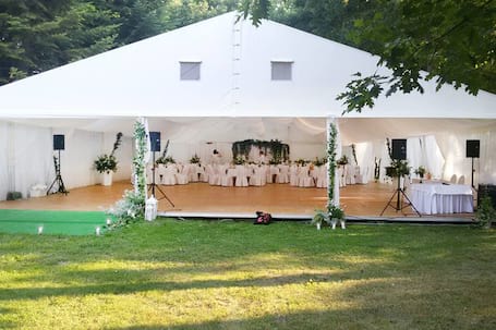 Firma na wesele: Malutkie Resort