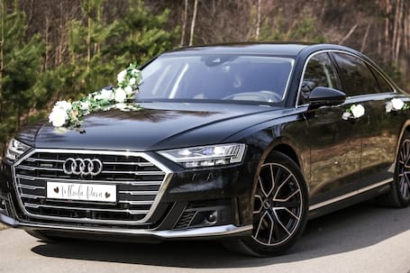 Audi A8 Long, Audi Q8