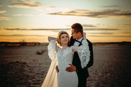 Firma na wesele: Fotografia/Film Studio DK2