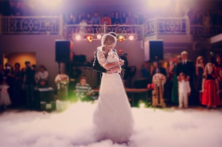 Firma na wesele: Cięzki dym na pierwszy taniec