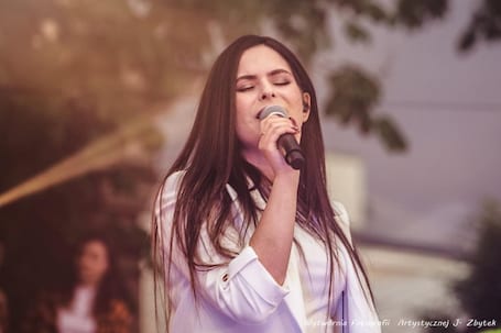 Firma na wesele: Julia Kamińska - Oprawa muzyczna