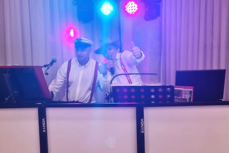 Firma na wesele: Śpiewający D.J. + Wodzirej