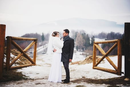Firma na wesele: Karolina Gabor Fotografia