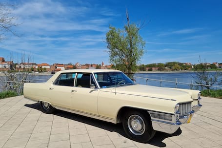 Firma na wesele: Cadillac Fleetwood 1965