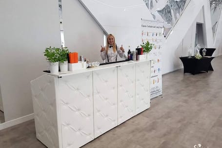 Firma na wesele: COCKTAILS Agencja Barmańska
