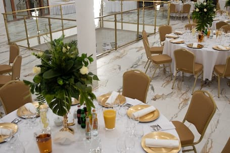 Firma na wesele: Sala Bankietowa