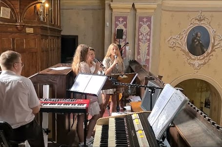 Firma na wesele: Oprawa muzyczna ślubu
