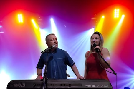 Firma na wesele: zespół muzyczny WIKTORIA