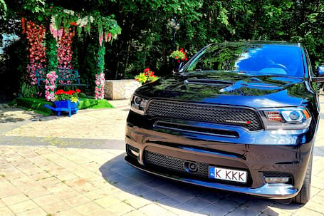 Firma na wesele: Dodge Durango do ślubu