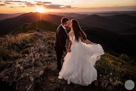 Firma na wesele: Fotografia Przemyślana