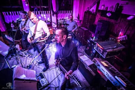 Firma na wesele: Sonax Cover Band