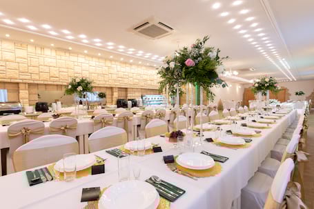 Firma na wesele: SALA WESELNA