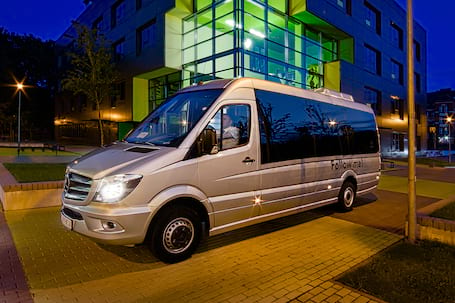 Firma na wesele: Mercedes Sprinter do 23 os.