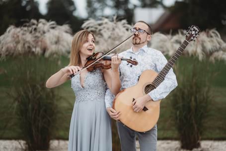 Firma na wesele: Muzyka w Parze
